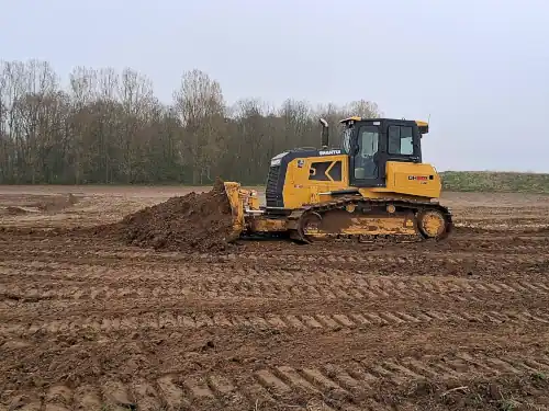 Bull sur un chantier vers Amiens (80)